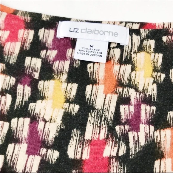 3/$20 Deal Liz Claiborne Short Sleeve Top - Picture 4 of 6